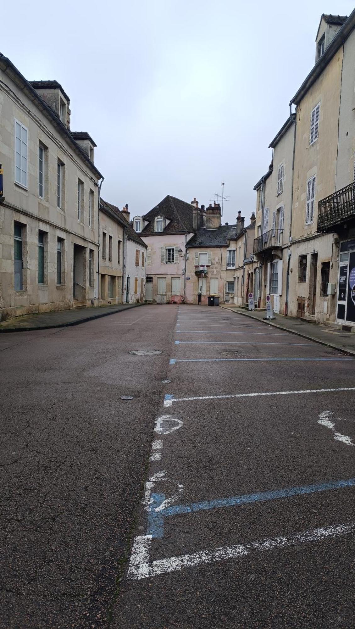 Terre De Bourgogne - Appartement Au Centre Ville D'Avallon Luaran gambar