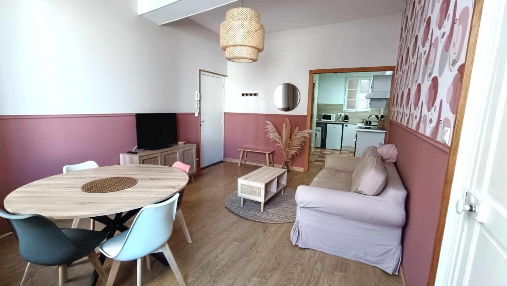 Terre De Bourgogne - Appartement Au Centre Ville D'Avallon Luaran gambar